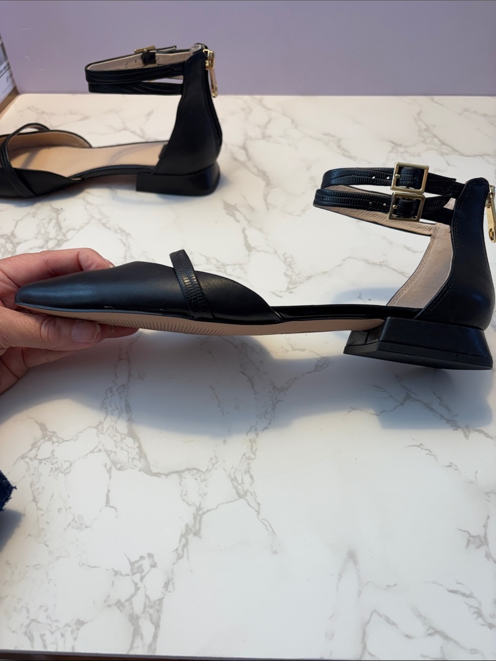 Louise Et Cie women’s black Pointed leather Ankle-Strap Flats like new size 8.5 - Picture 6 of 10